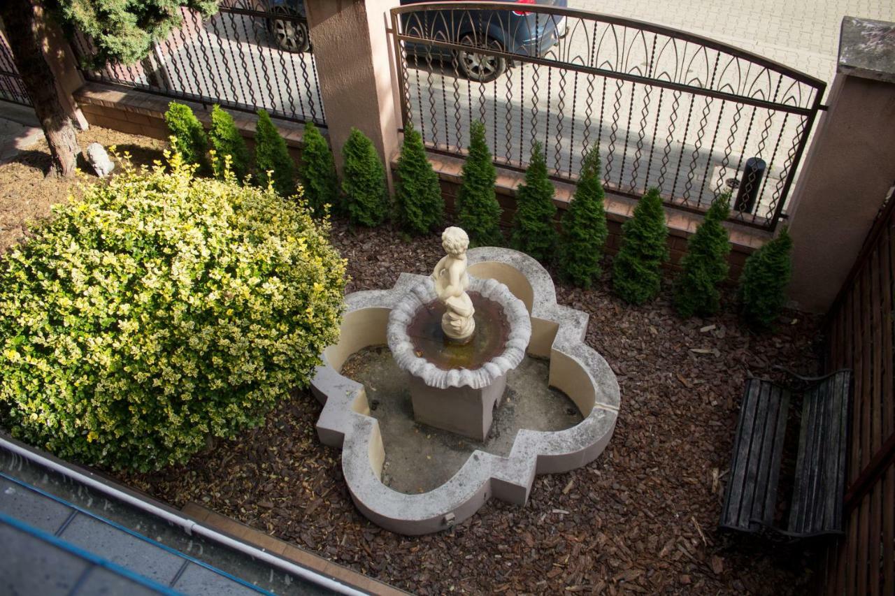 Magic Garden Hostel Kalisz  Exterior photo